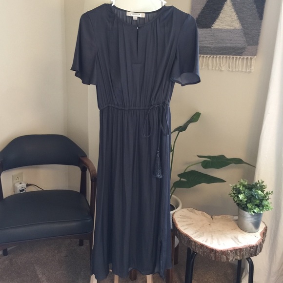 LOFT Dresses & Skirts - LOFT Midi Dress XXS